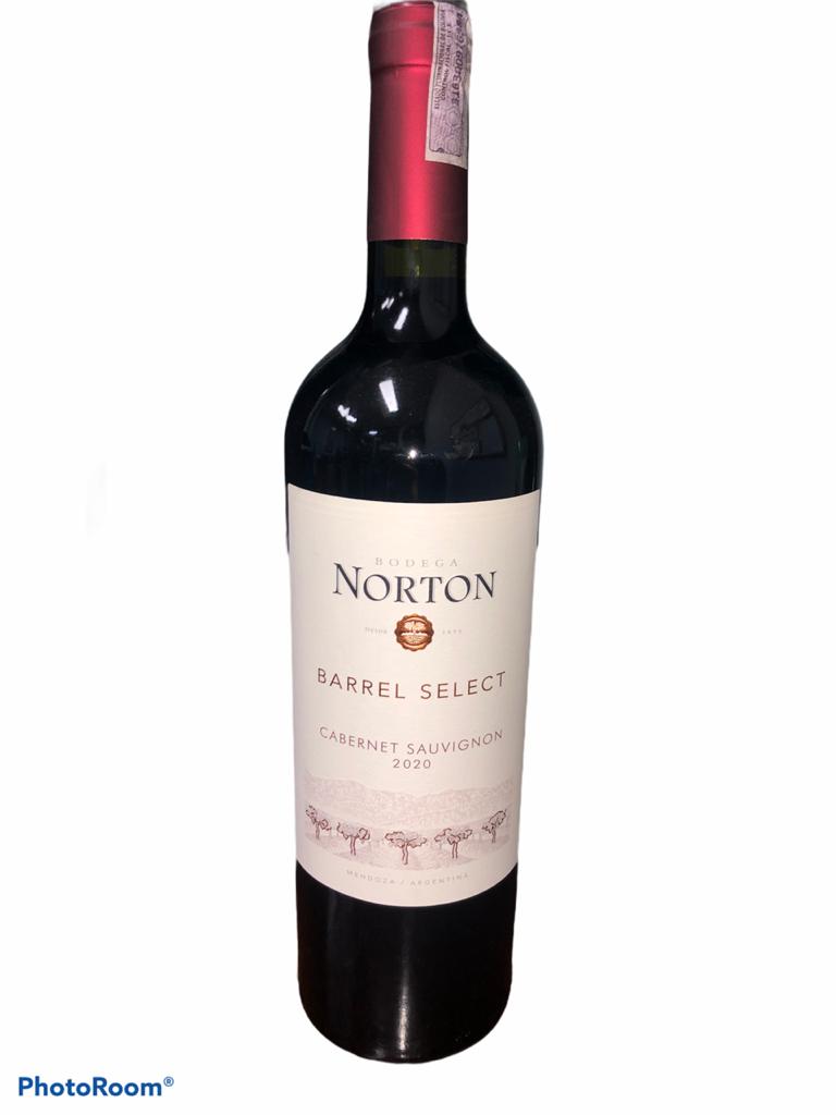 [010190033] NORTON BARREL SELEC CAB SAUV.
